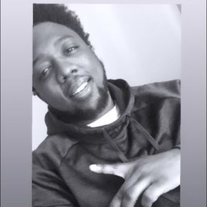 Meet your Posher, Deandre